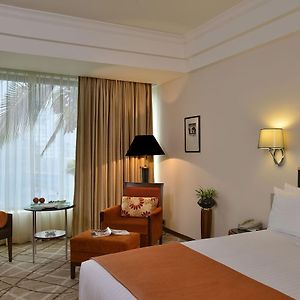 Deluxe Suite Partial Sea View